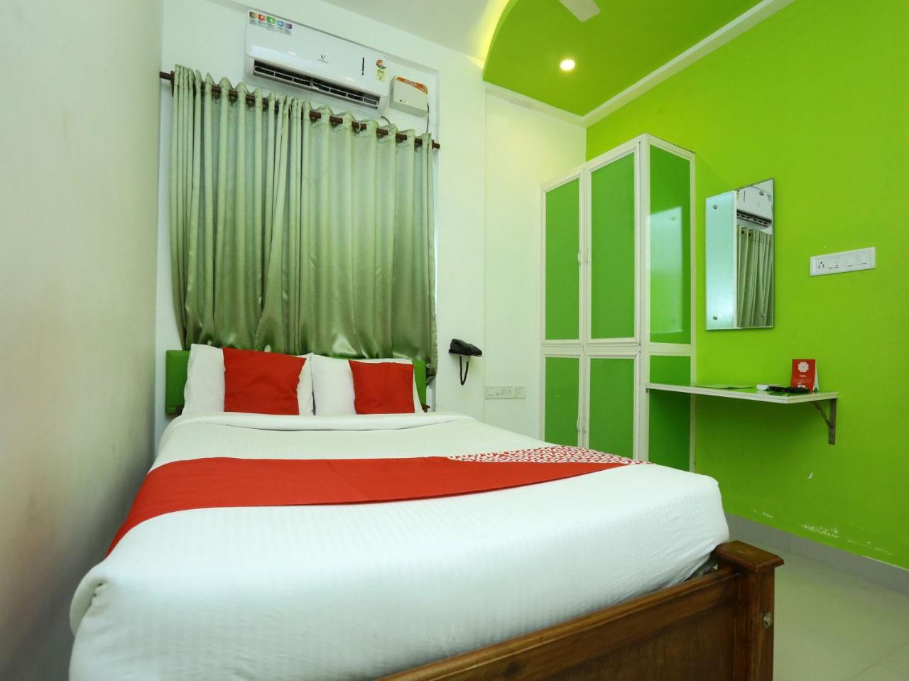 Hotel Oyo 9557 Near Kims Hospital à Thiruvananthapuram Extérieur photo