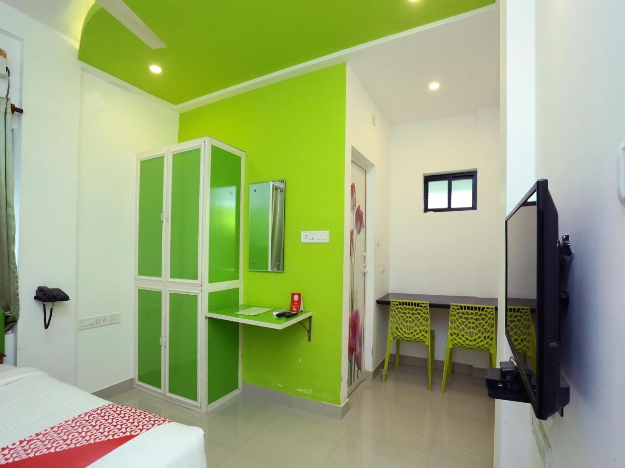 Hotel Oyo 9557 Near Kims Hospital à Thiruvananthapuram Extérieur photo