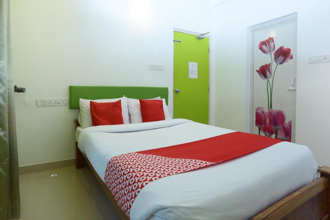 Hotel Oyo 9557 Near Kims Hospital à Thiruvananthapuram Extérieur photo